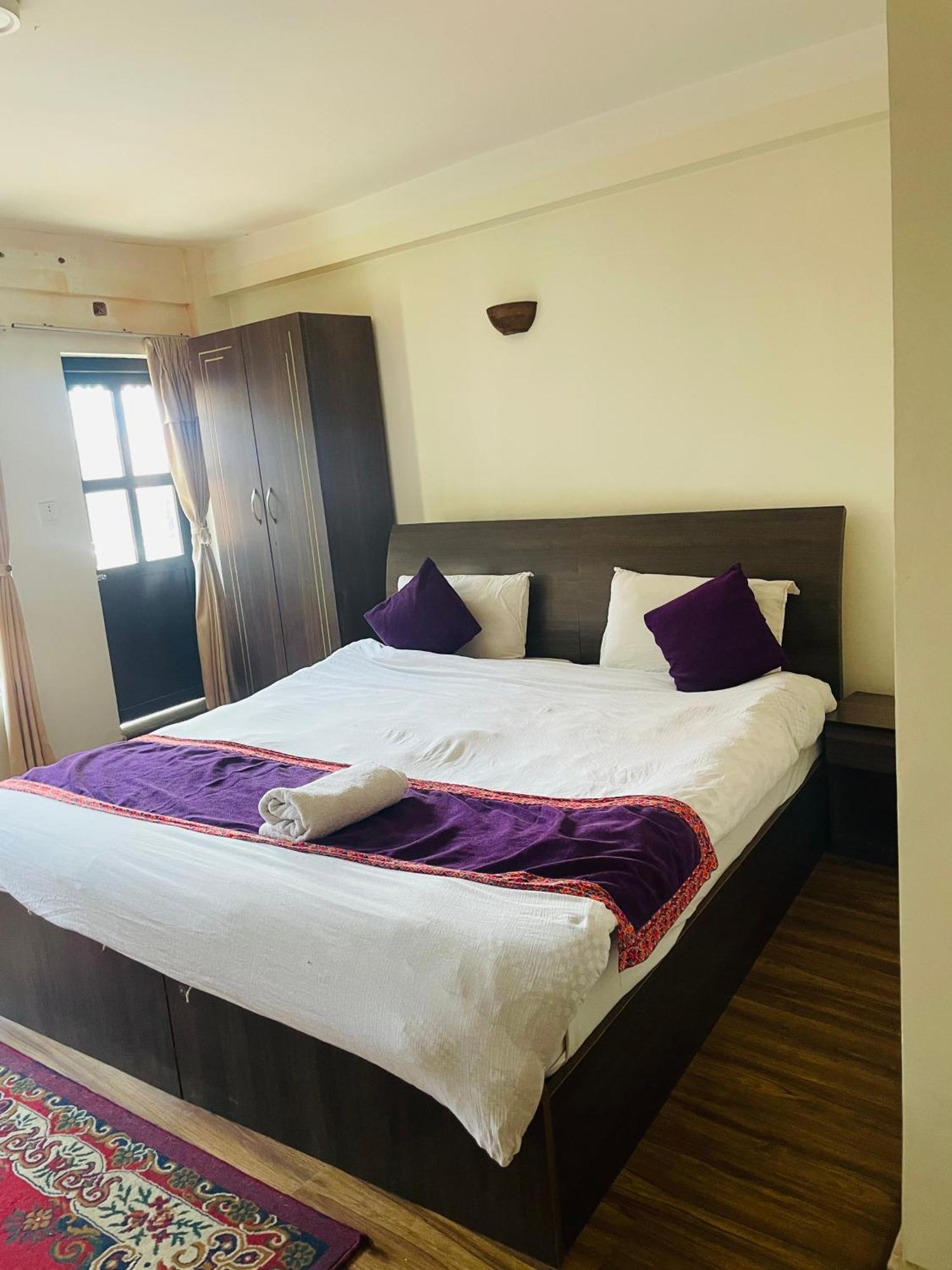 Hotel Bhaktapur Inn Экстерьер фото