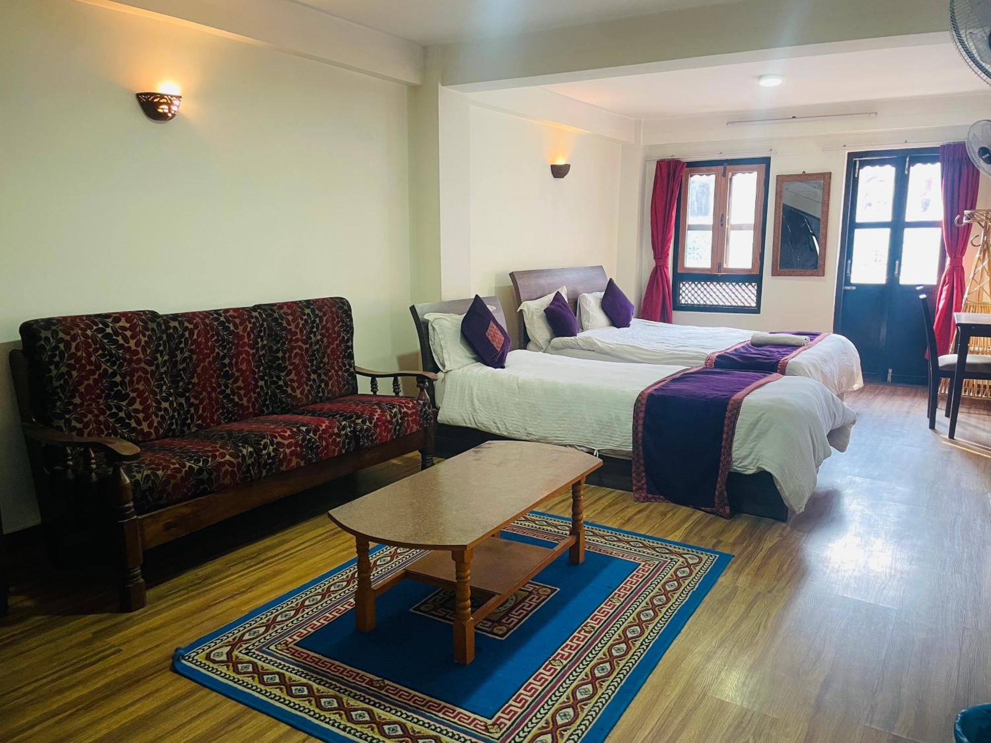 Hotel Bhaktapur Inn Экстерьер фото