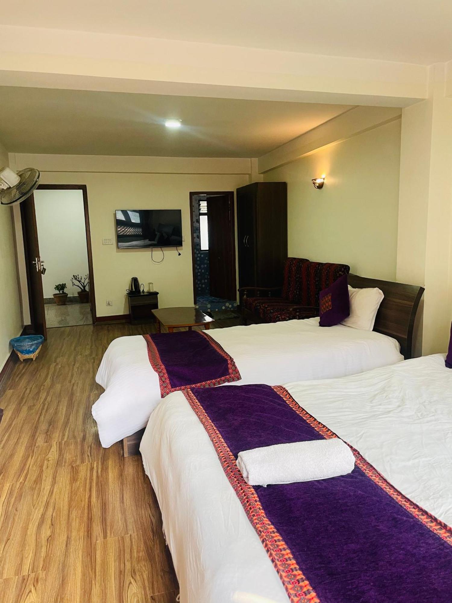 Hotel Bhaktapur Inn Экстерьер фото