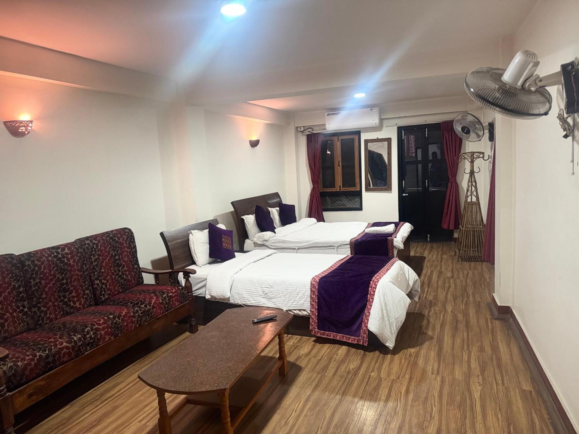 Hotel Bhaktapur Inn Экстерьер фото