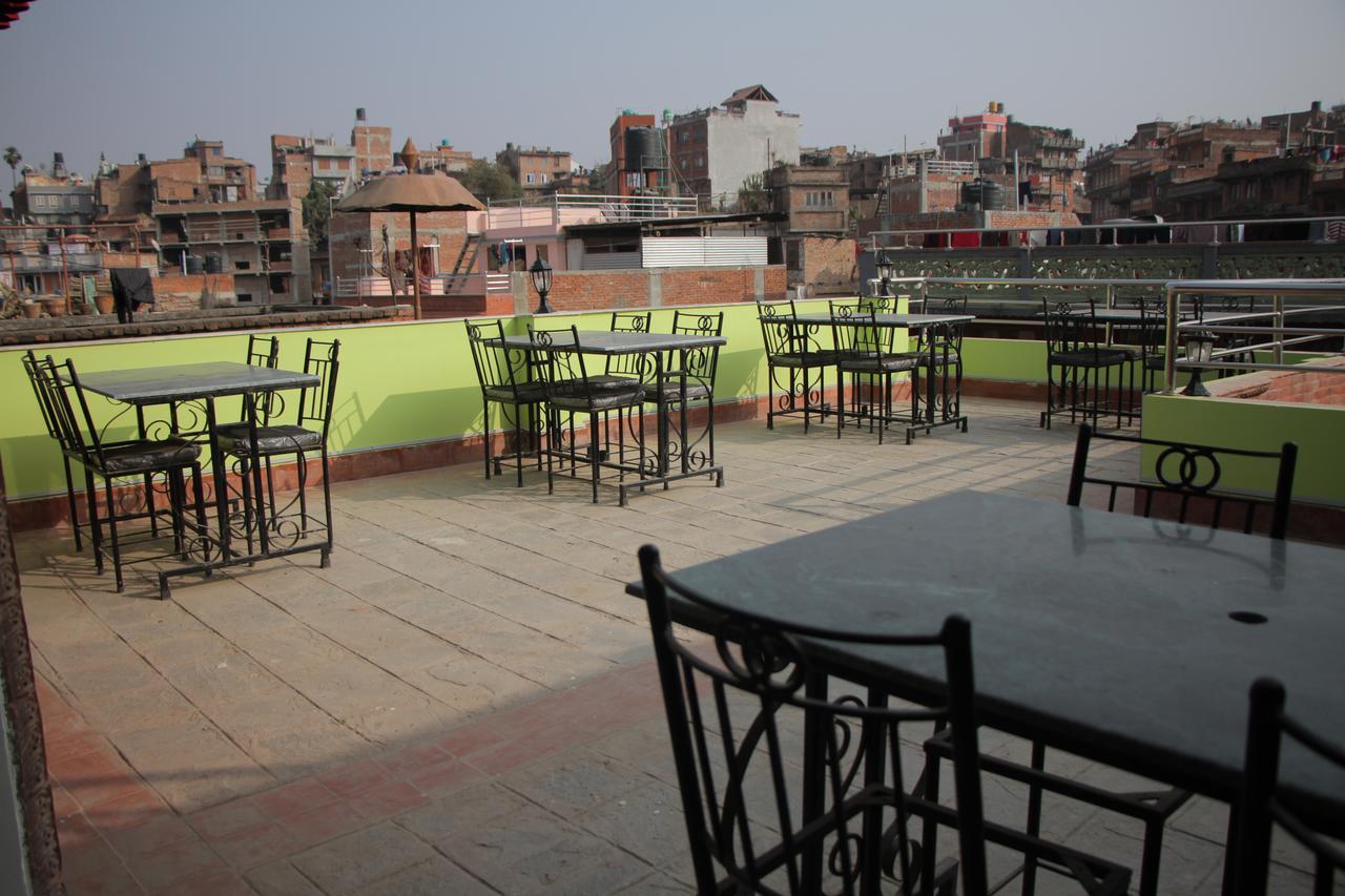 Hotel Bhaktapur Inn Экстерьер фото